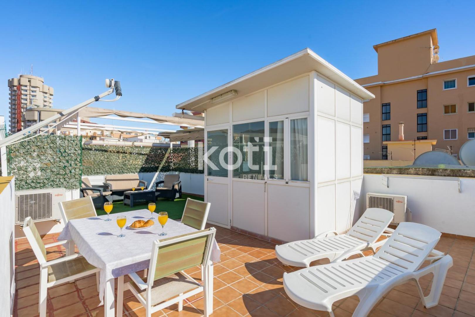 Koti Rentals - Atico Gamycol Fuengirola Esterno foto