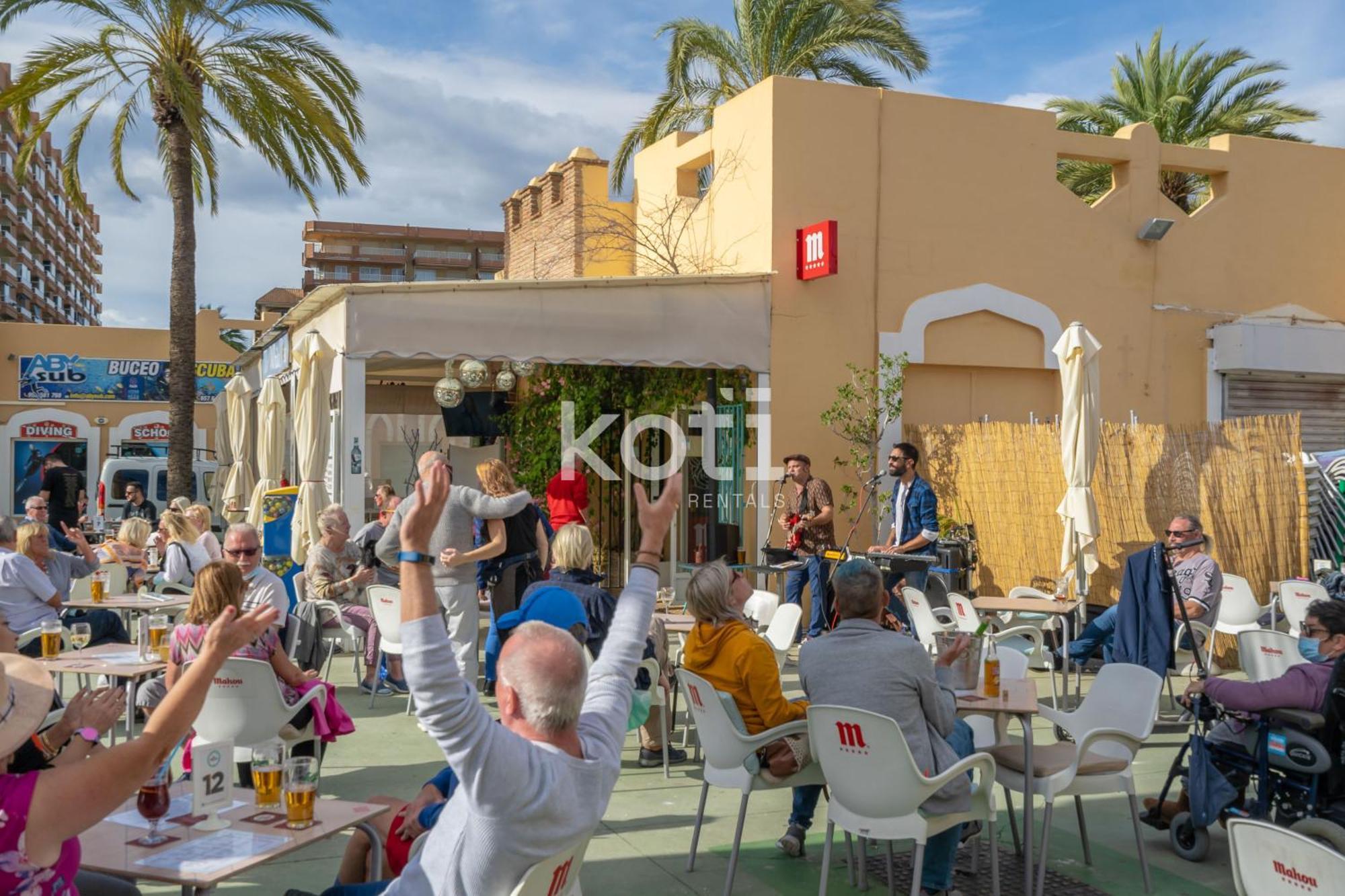 Koti Rentals - Atico Gamycol Fuengirola Esterno foto